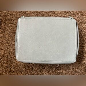BEIS Light Gray Cosmetic Bag